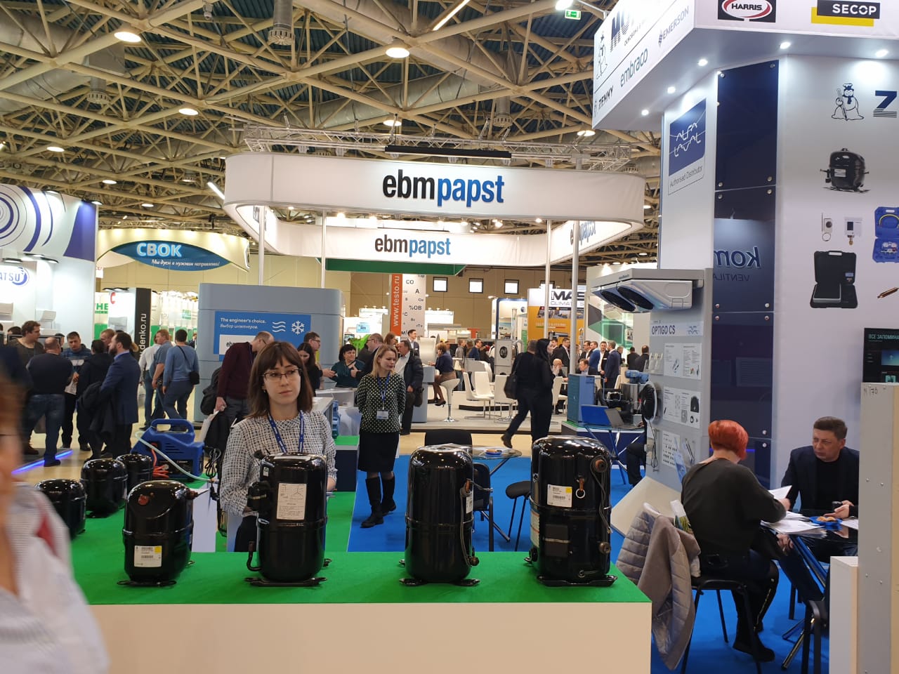 «МИР КЛИМАТА -2019» на стенде компании «МОРЕНА» Вадим Новиков представил бренд Alfa-Laval «МИР КЛИМАТА -2019» на стенде компании «МОРЕНА» Вадим Новиков представил бренд Alfa-Laval